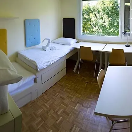 Dic Hostel *