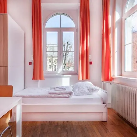 Dic Albergue
